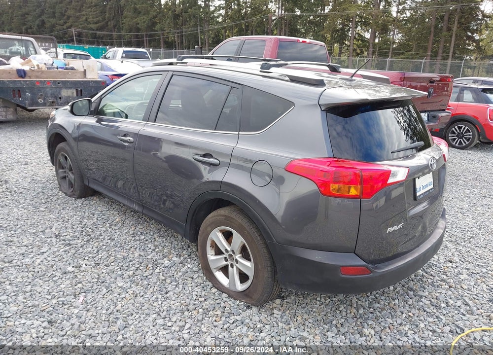 2014 TOYOTA RAV4 XLE VIN: JTMRFREV7EJ010668