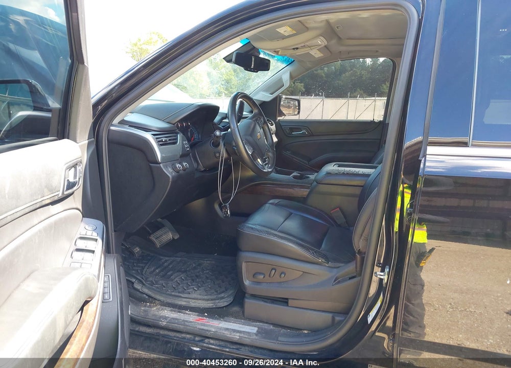 2017 CHEVROLET SUBURBAN LT VIN: 1GNSKHKC2HR265087