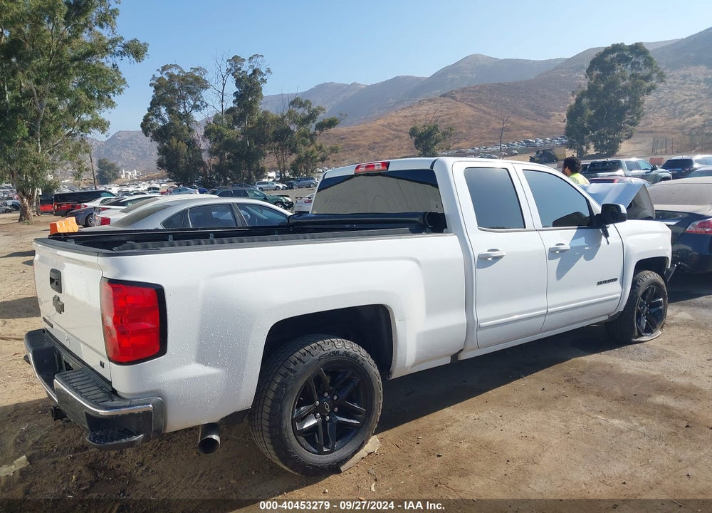 2018 CHEVROLET SILVERADO 1500 1LT VIN: 1GCRCREC0JZ161922