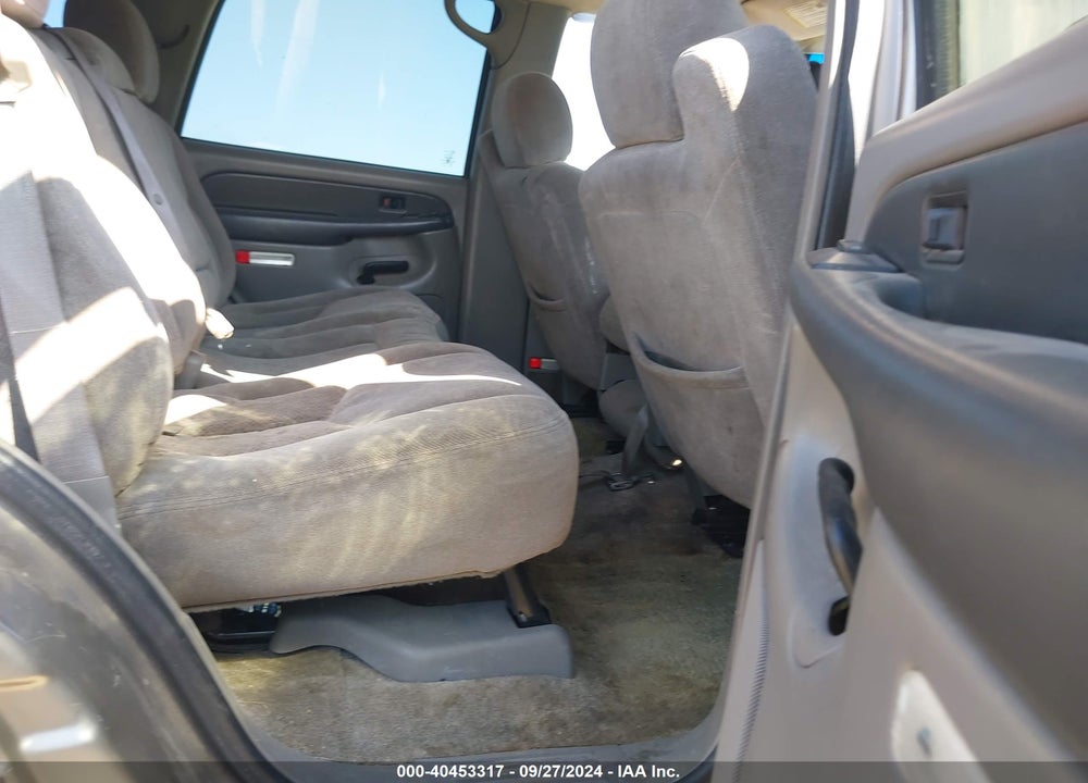 2003 CHEVROLET TAHOE LS VIN: 1GNEC13T63R290907