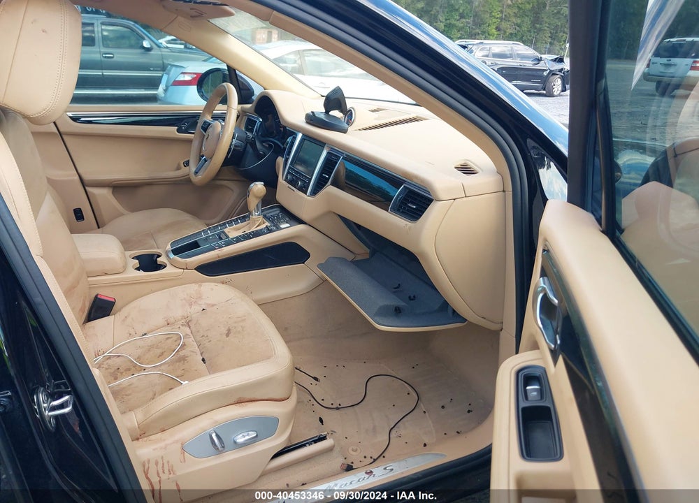 2016 PORSCHE MACAN S VIN: WP1AB2A51GLB45401