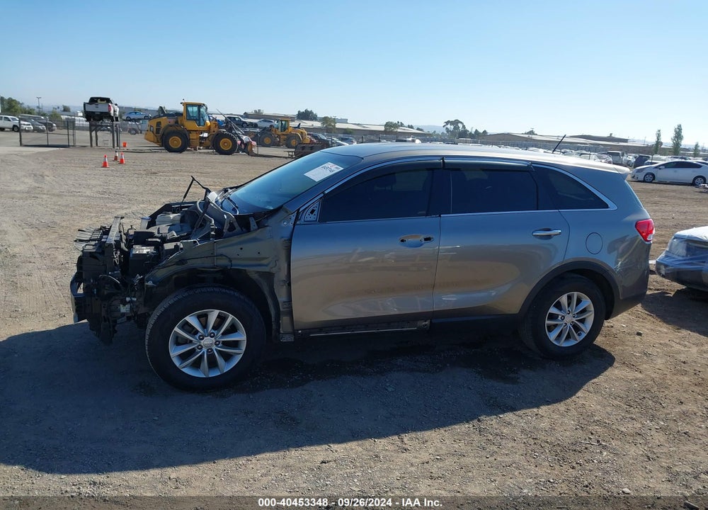 2017 KIA SORENTO 2.4L L VIN: 5XYPG4A32HG286417