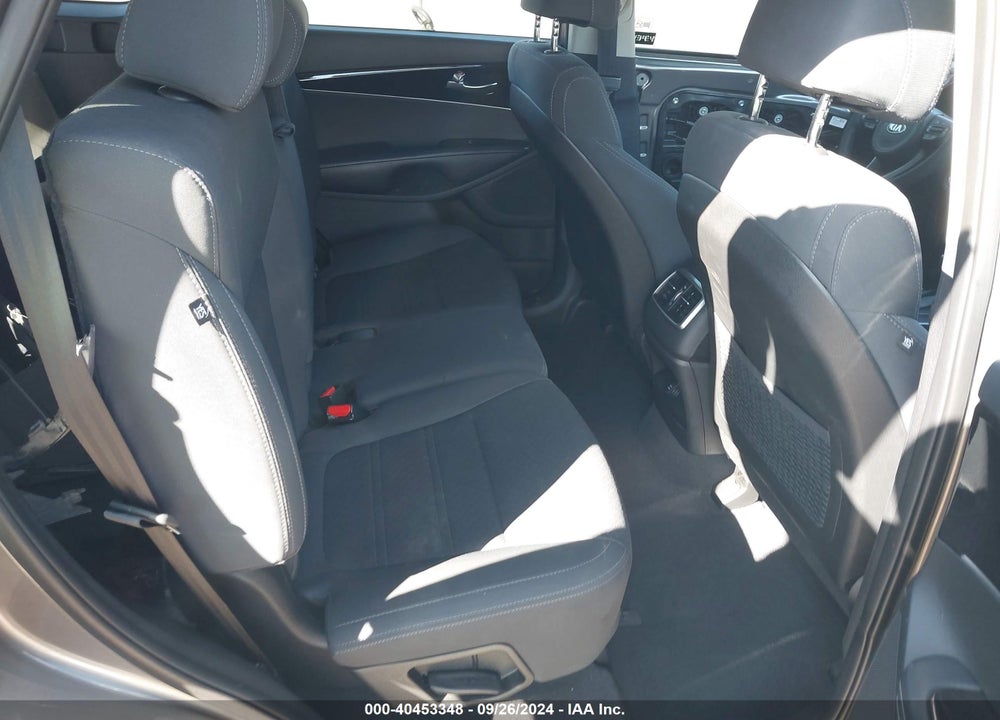 2017 KIA SORENTO 2.4L L VIN: 5XYPG4A32HG286417