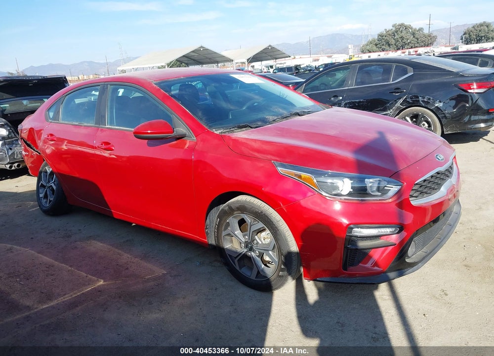 2021 KIA FORTE LXS VIN: 3KPF24AD8ME305398