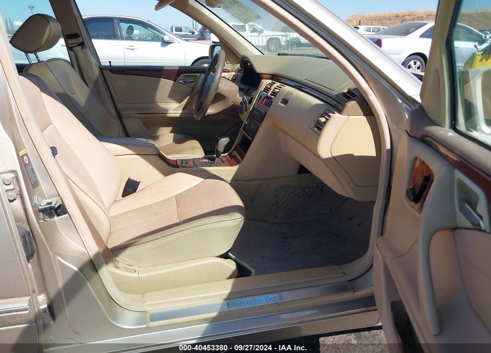 2001 MERCEDES-BENZ E 320 VIN: WDBJF65J51B301360
