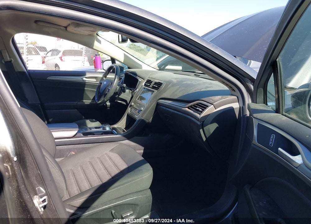 2019 FORD FUSION SE VIN: 3FA6P0HD6KR115420