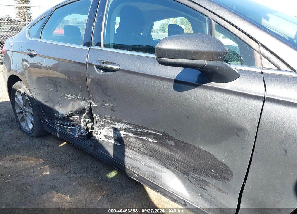 2019 FORD FUSION SE VIN: 3FA6P0HD6KR115420