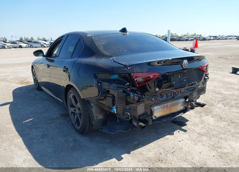 2018 ALFA ROMEO GIULIA RWD VIN: ZARFAEBN9J7582272