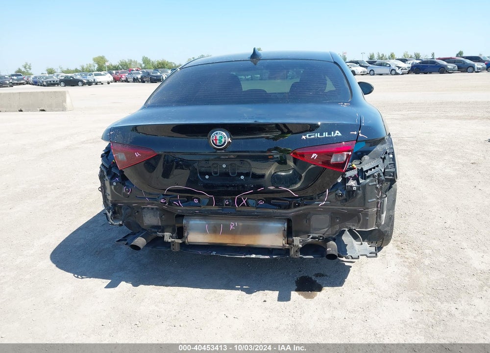 2018 ALFA ROMEO GIULIA RWD VIN: ZARFAEBN9J7582272
