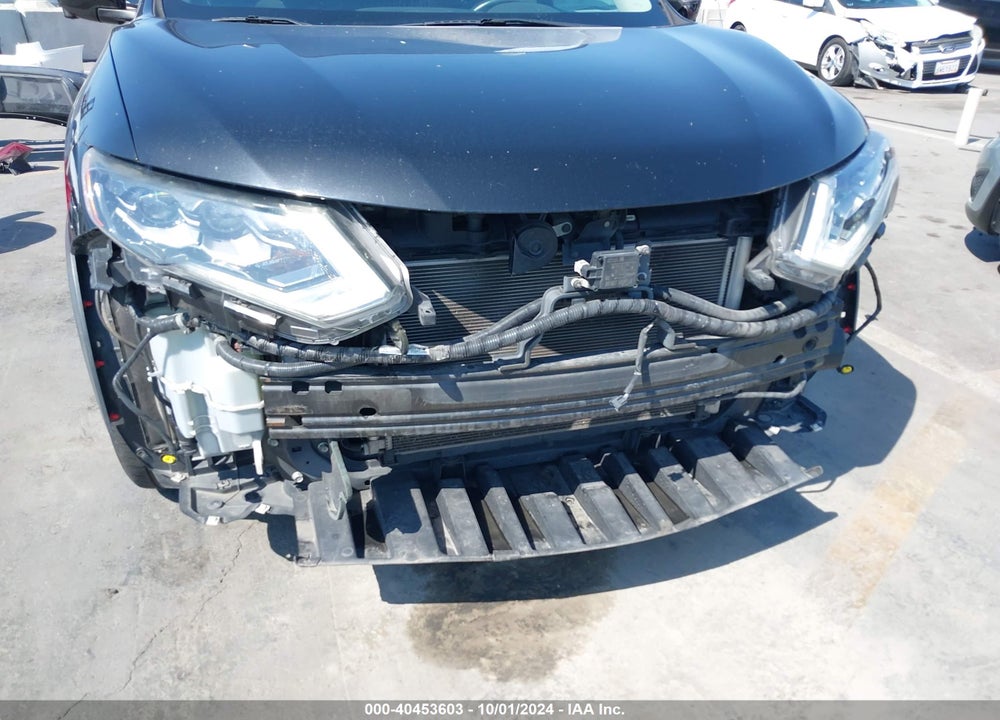 2017 NISSAN ROGUE SL VIN: 5N1AT2MT0HC808818
