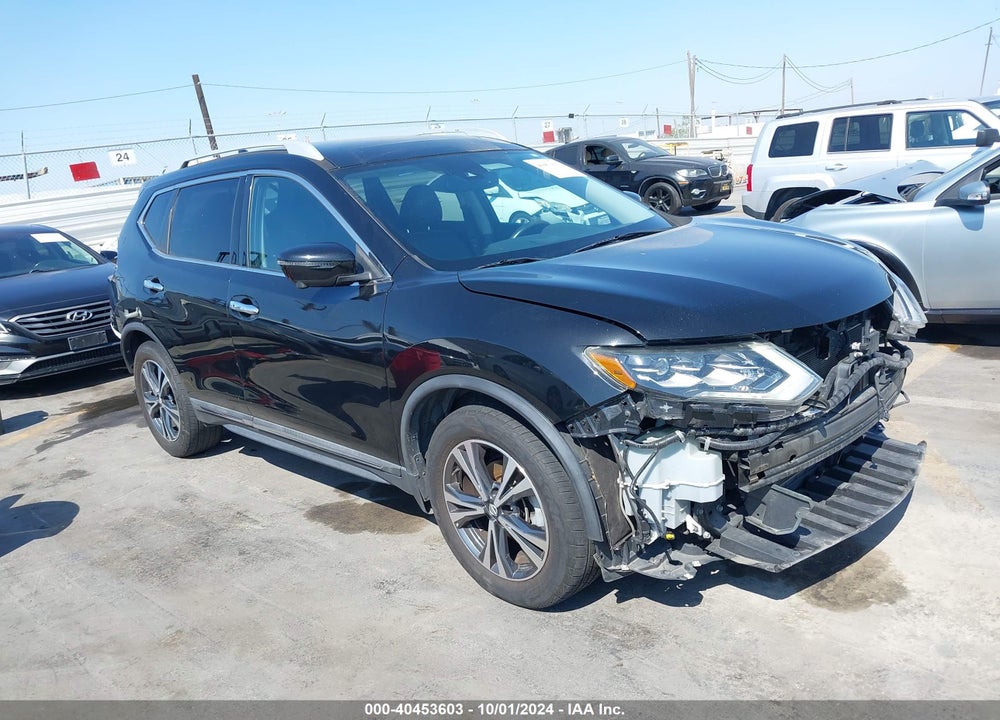 2017 NISSAN ROGUE SL VIN: 5N1AT2MT0HC808818