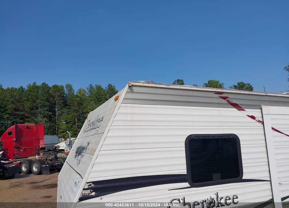 2008 FOREST RIVER 26K CHEROKEE VIN: 4X4TCKB258X107394