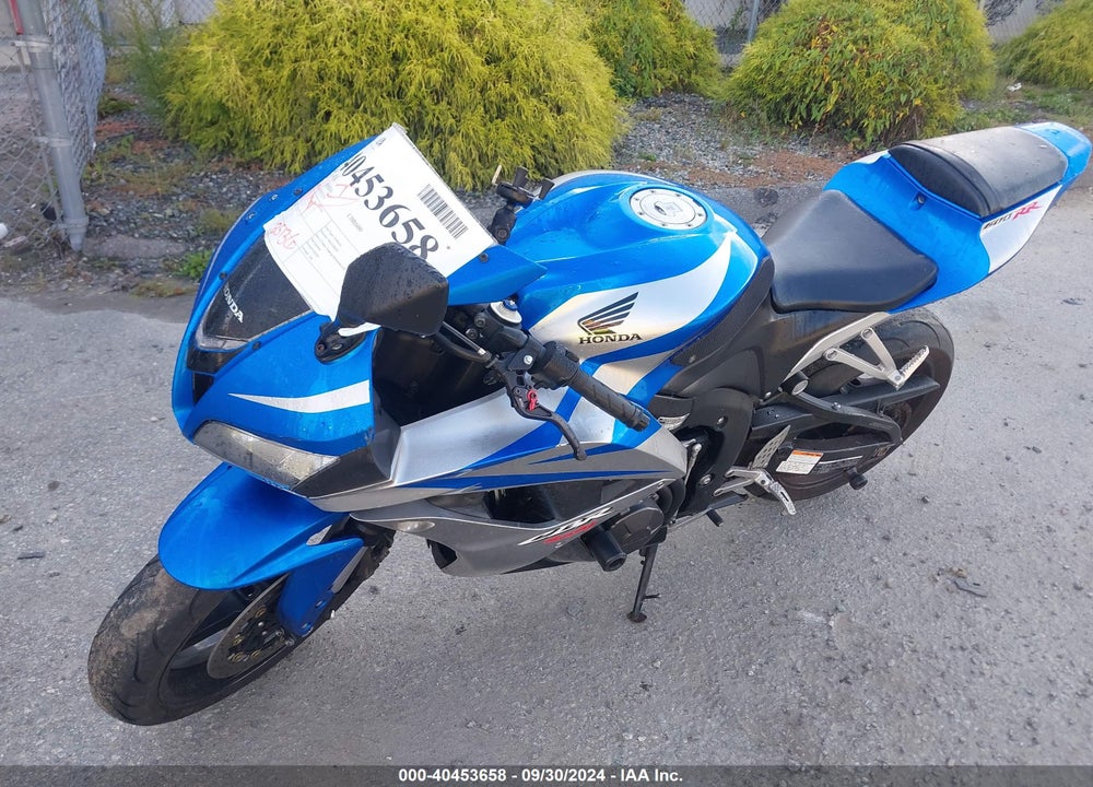 2007 HONDA CBR600 RR VIN: JH2PC40027M002100