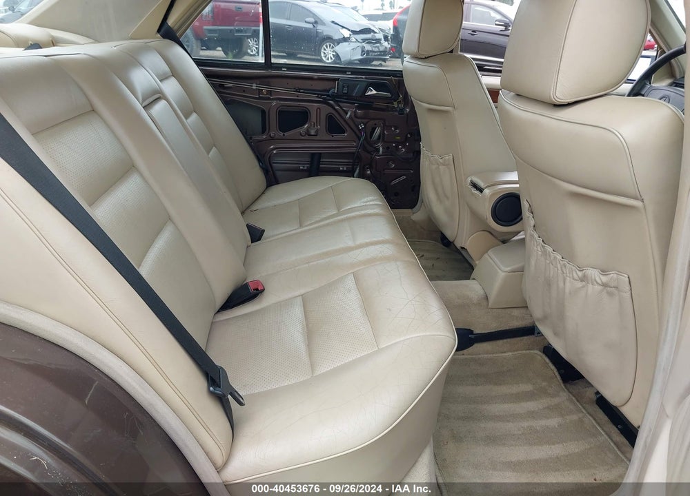 1994 MERCEDES-BENZ E 320 VIN: WDBEA32E8RC050197