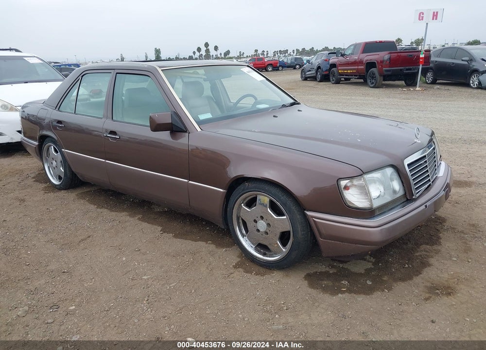 1994 MERCEDES-BENZ E 320 VIN: WDBEA32E8RC050197