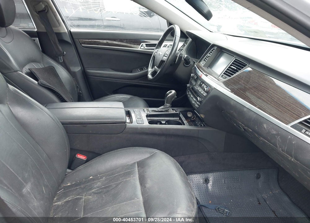 2017 GENESIS G80 3.8 VIN: KMHGN4JE7HU180630