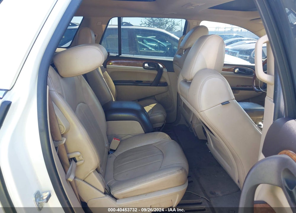 2011 BUICK ENCLAVE 2XL VIN: 5GAKRCED2BJ221853