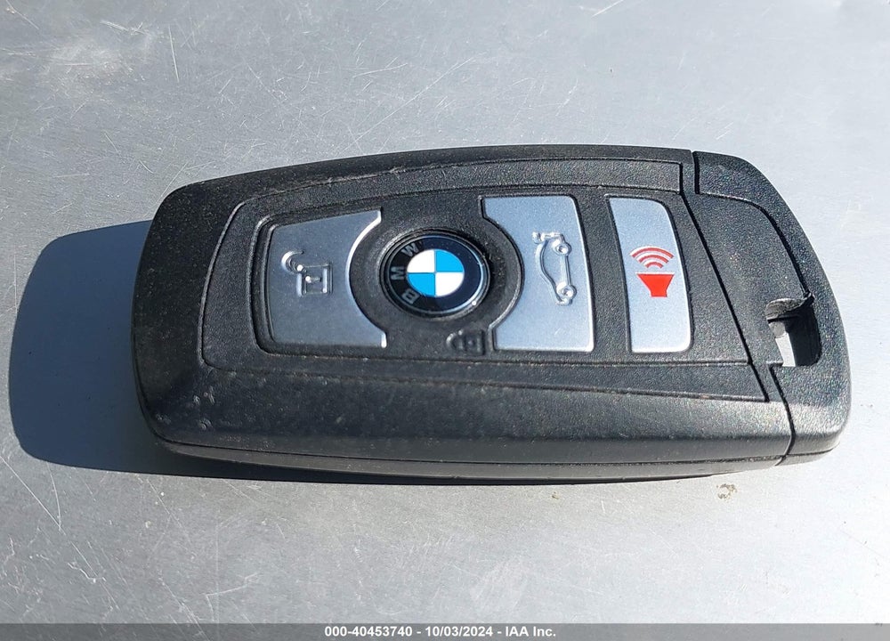 2016 BMW 320I VIN: WBA8E1G52GNU12085