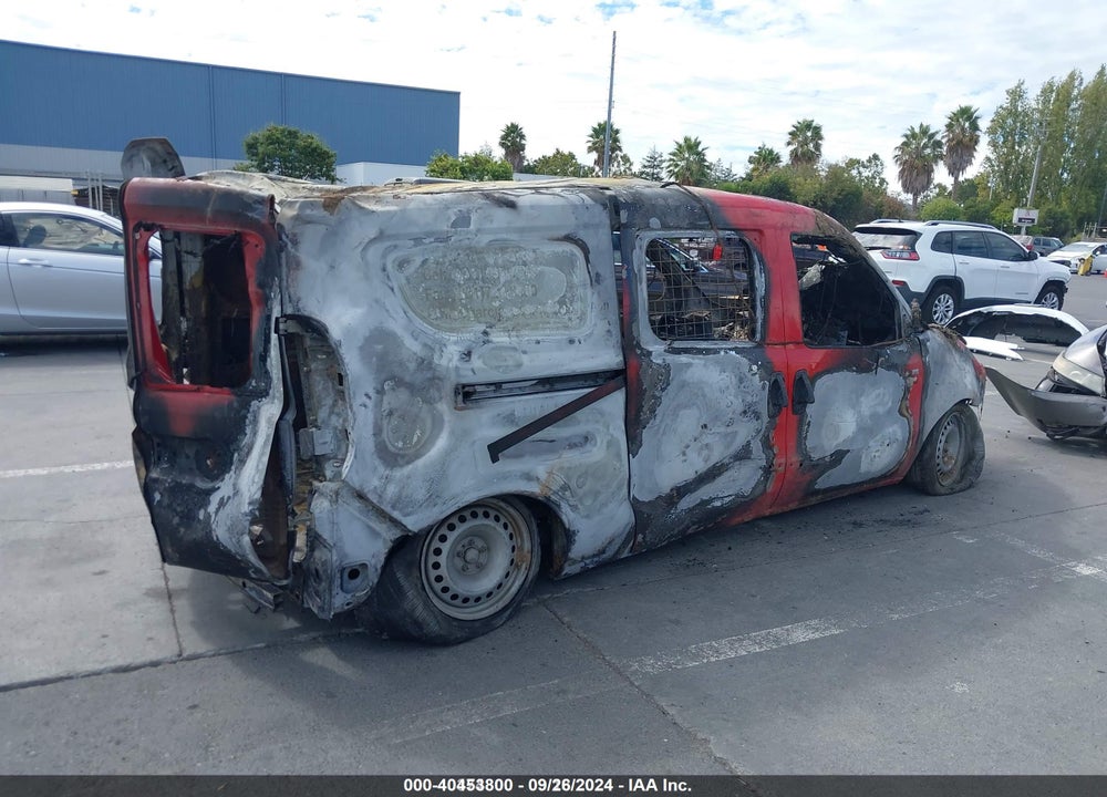 2018 RAM PROMASTER CITY TRADESMAN VIN: ZFBERFAB9J6K11066