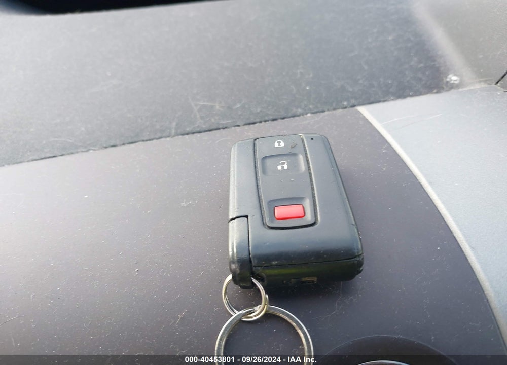 2005 TOYOTA PRIUS VIN: JTDKB20UX50126827