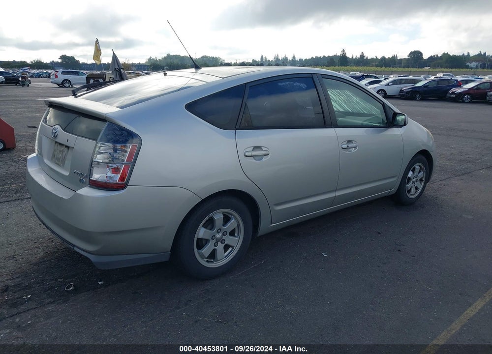 2005 TOYOTA PRIUS VIN: JTDKB20UX50126827
