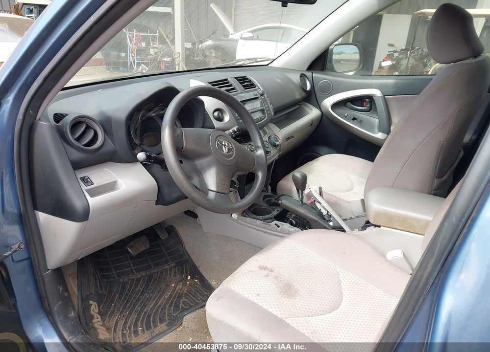2007 TOYOTA RAV4 BASE V6 VIN: JTMBK33V175017138