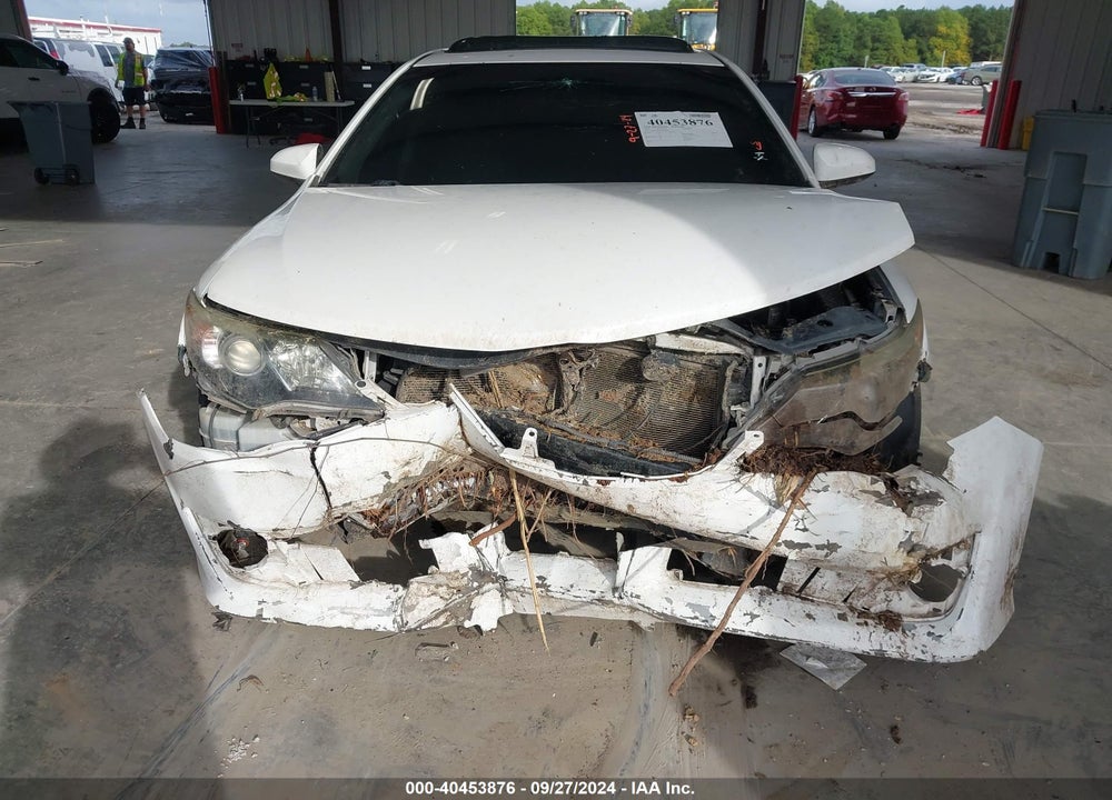 2014 TOYOTA CAMRY SE VIN: 4T1BF1FK4EU455449