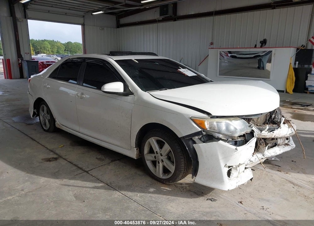 2014 TOYOTA CAMRY SE VIN: 4T1BF1FK4EU455449