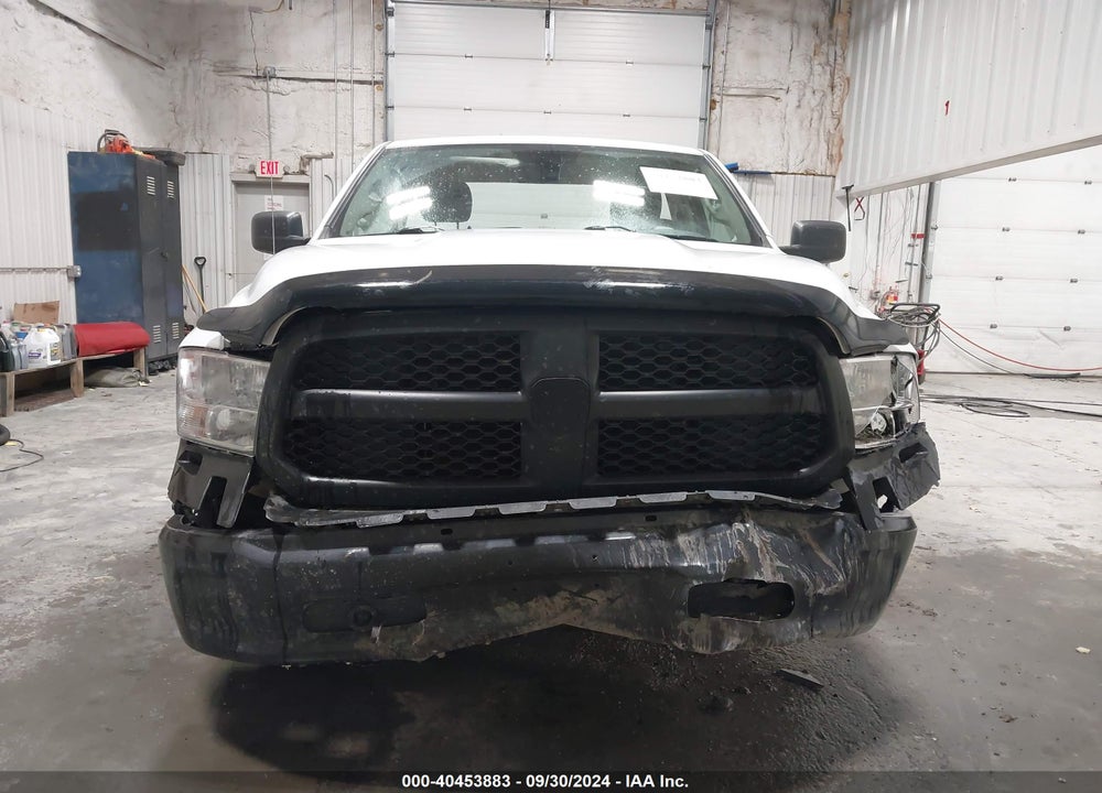 2019 RAM 1500 CLASSIC TRADESMAN REGULAR CAB 4X4 8' BOX VIN: 3C6JR7DTXKG555227