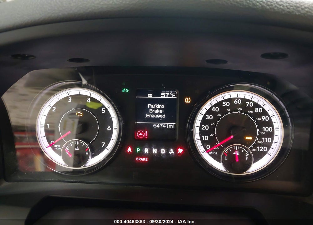 2019 RAM 1500 CLASSIC TRADESMAN REGULAR CAB 4X4 8' BOX VIN: 3C6JR7DTXKG555227