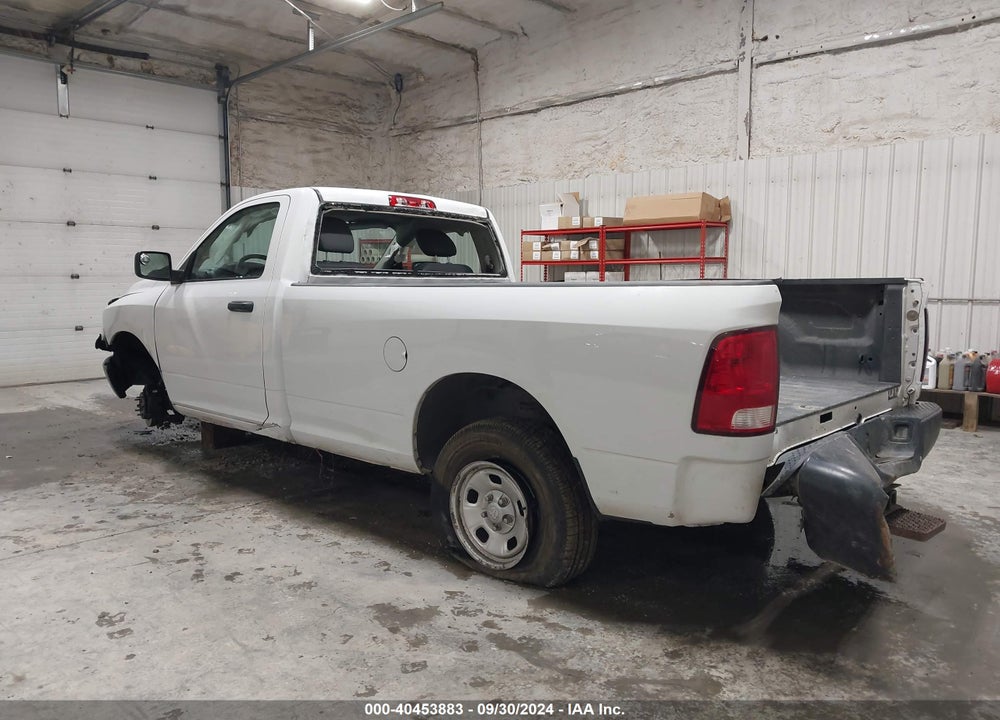 2019 RAM 1500 CLASSIC TRADESMAN REGULAR CAB 4X4 8' BOX VIN: 3C6JR7DTXKG555227