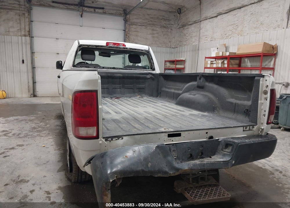 2019 RAM 1500 CLASSIC TRADESMAN REGULAR CAB 4X4 8' BOX VIN: 3C6JR7DTXKG555227