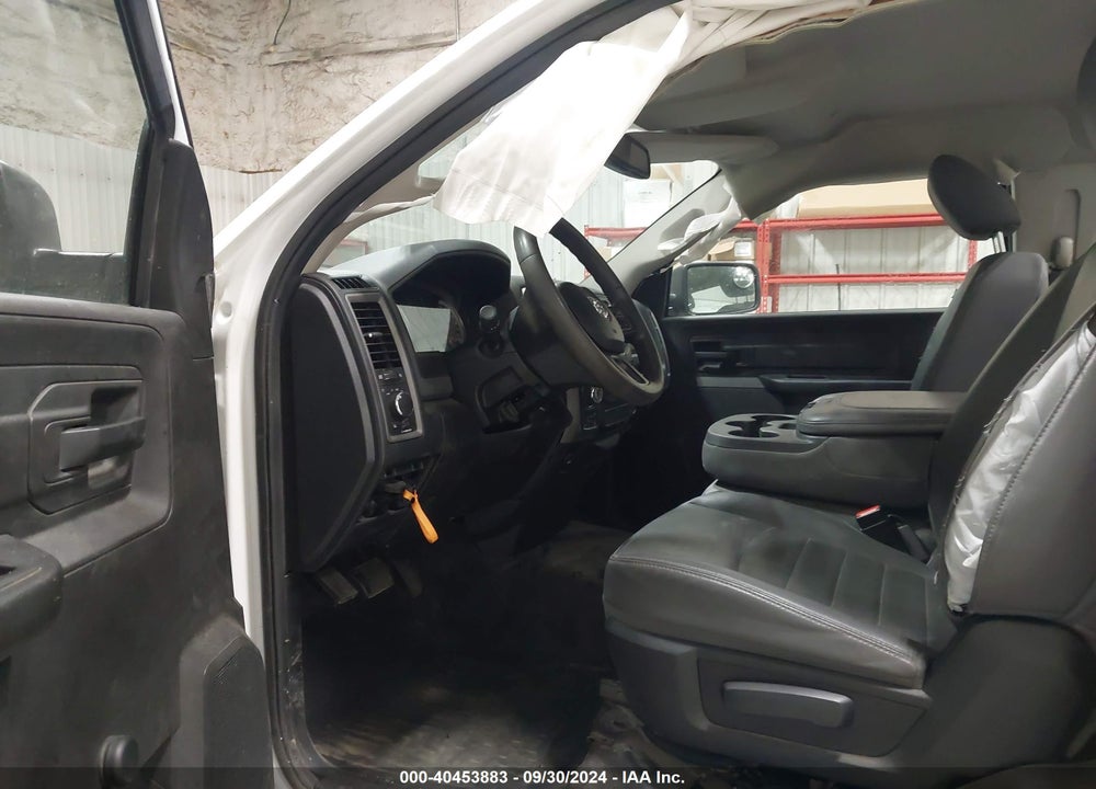 2019 RAM 1500 CLASSIC TRADESMAN REGULAR CAB 4X4 8' BOX VIN: 3C6JR7DTXKG555227