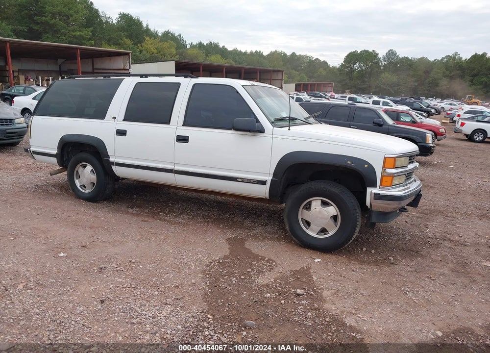 1999 CHEVROLET SUBURBAN 1500 LT VIN: 3GNFK16R1XG103280