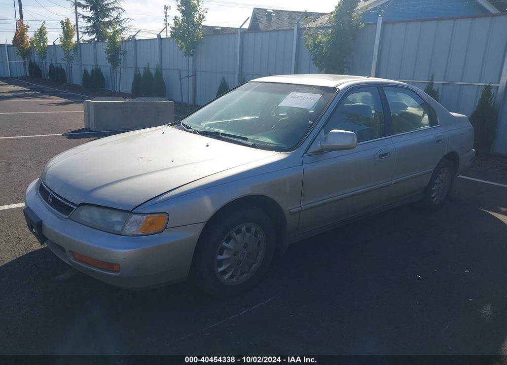 1996 HONDA ACCORD EX/EX-R VIN: 1HGCD5655TA118840