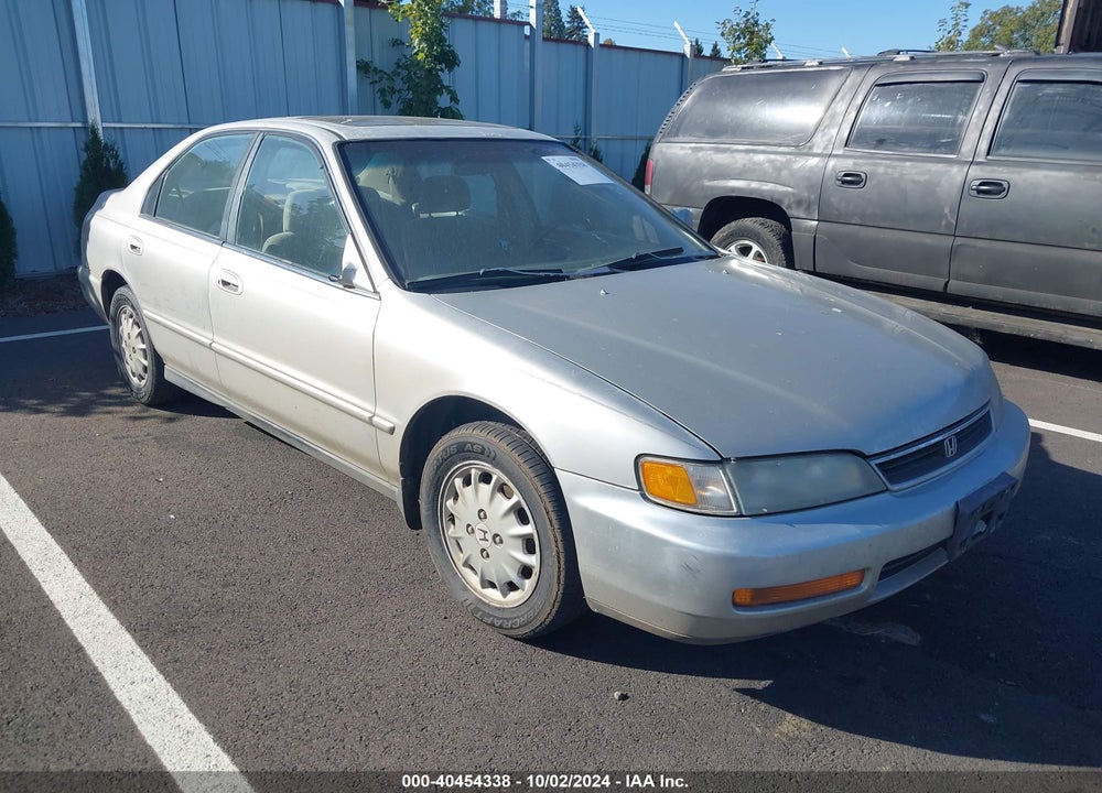 1996 HONDA ACCORD EX/EX-R VIN: 1HGCD5655TA118840