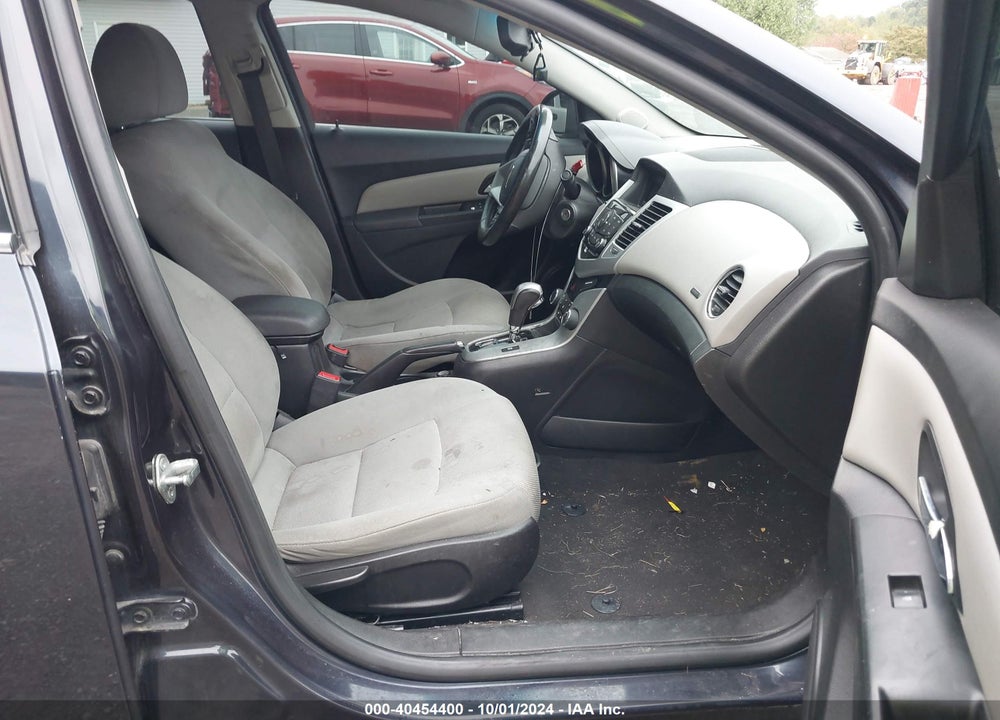 2014 CHEVROLET CRUZE 1LT AUTO VIN: 1G1PC5SB8E7245413