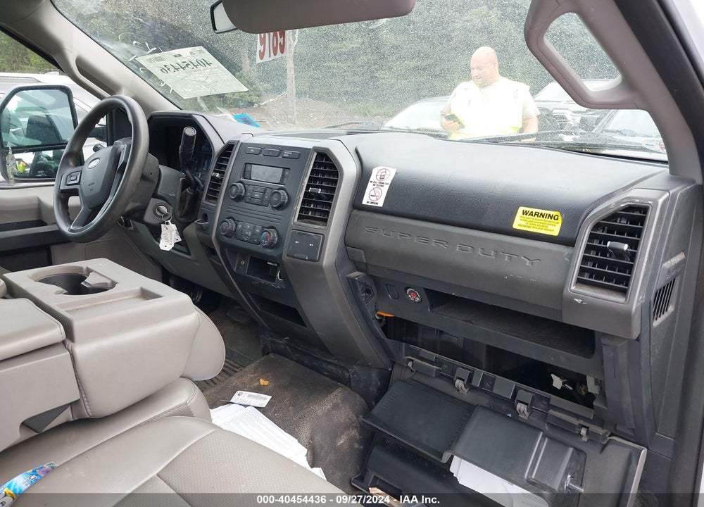 2019 FORD F-250 XL VIN: 1FDBF2A61KEG59681
