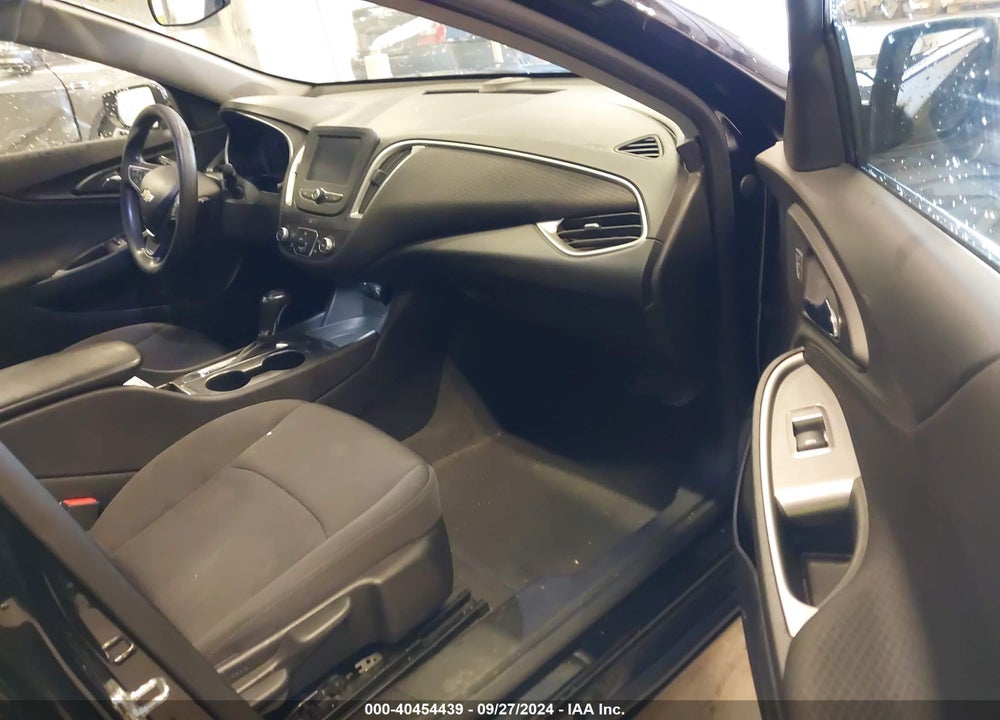 2018 CHEVROLET MALIBU 1FL VIN: 1G1ZC5ST9JF286618