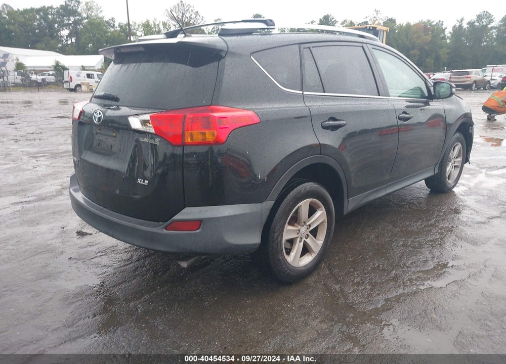 2013 TOYOTA RAV4 XLE VIN: 2T3WFREV9DW041052