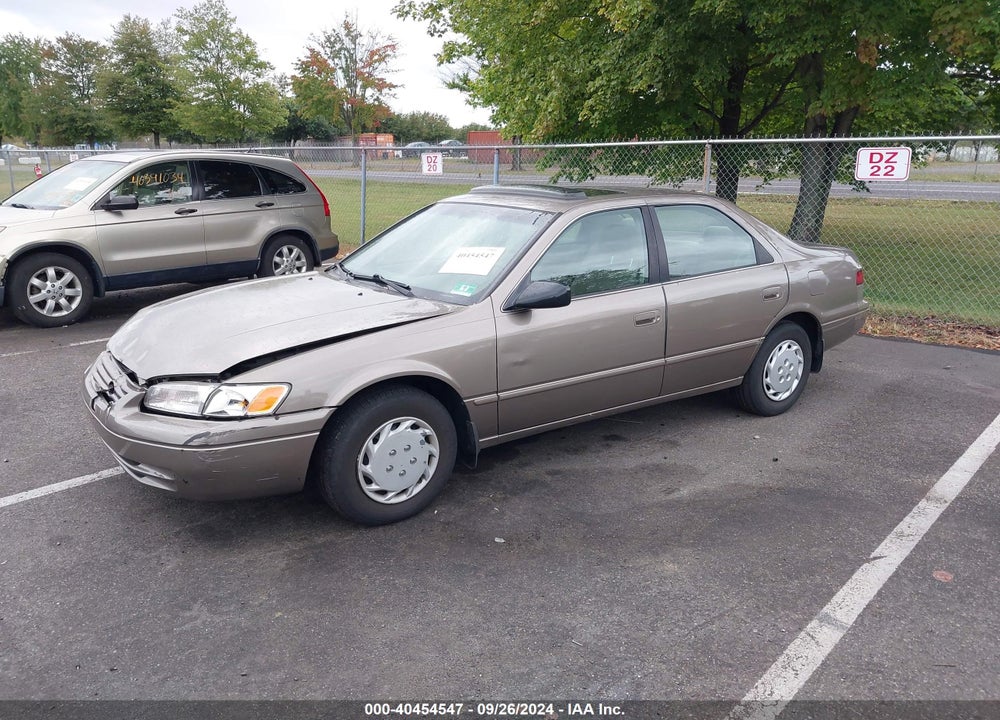 1999 TOYOTA CAMRY LE VIN: 4T1BG22K4XU590071