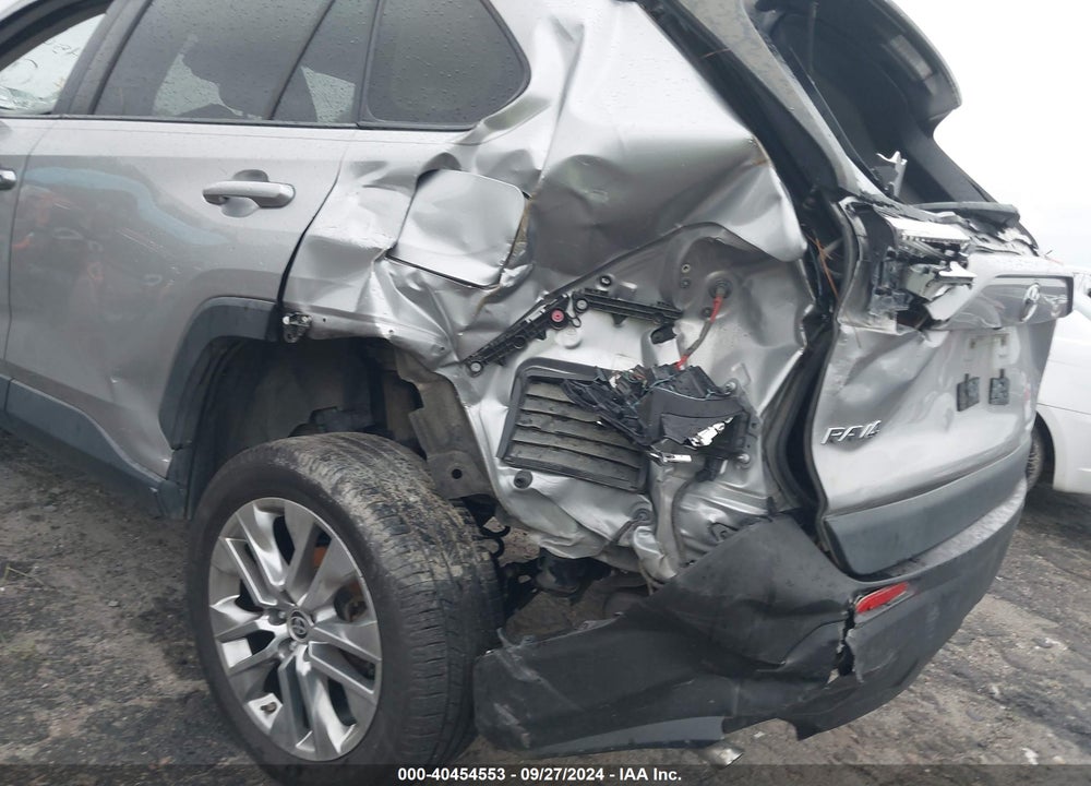 2019 TOYOTA RAV4 XLE PREMIUM VIN: JTMC1RFV1KJ016772