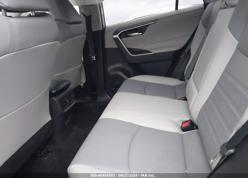 2019 TOYOTA RAV4 XLE PREMIUM VIN: JTMC1RFV1KJ016772