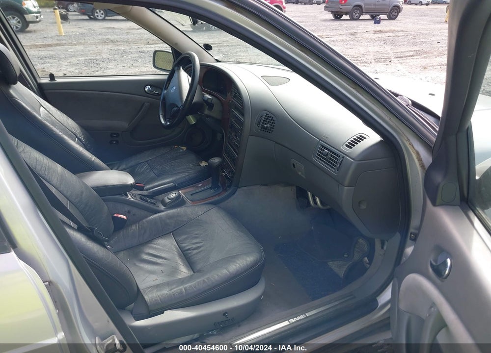 1999 SAAB 9-5 VIN: YS3ED48E3X3002943