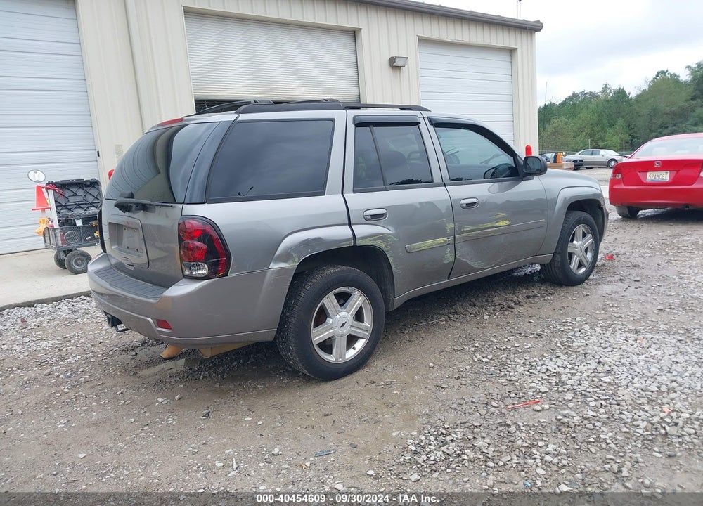2008 CHEVROLET TRAILBLAZER LT VIN: 1GNDS13SX82137307