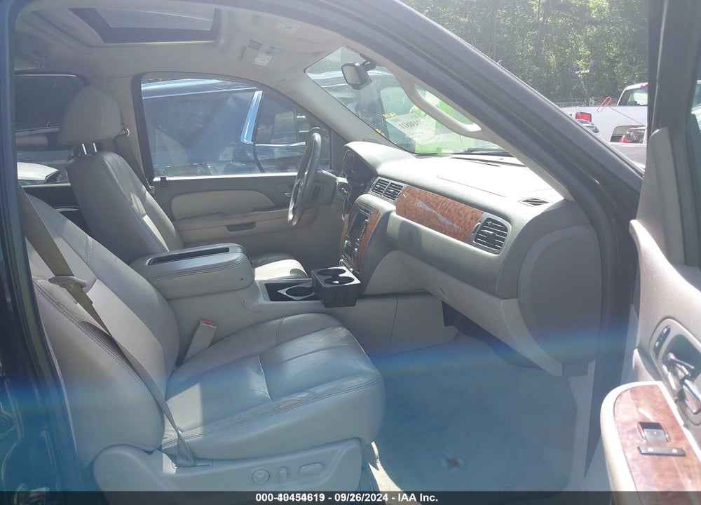 2007 CHEVROLET TAHOE LTZ VIN: 1GNFC13J77R146582