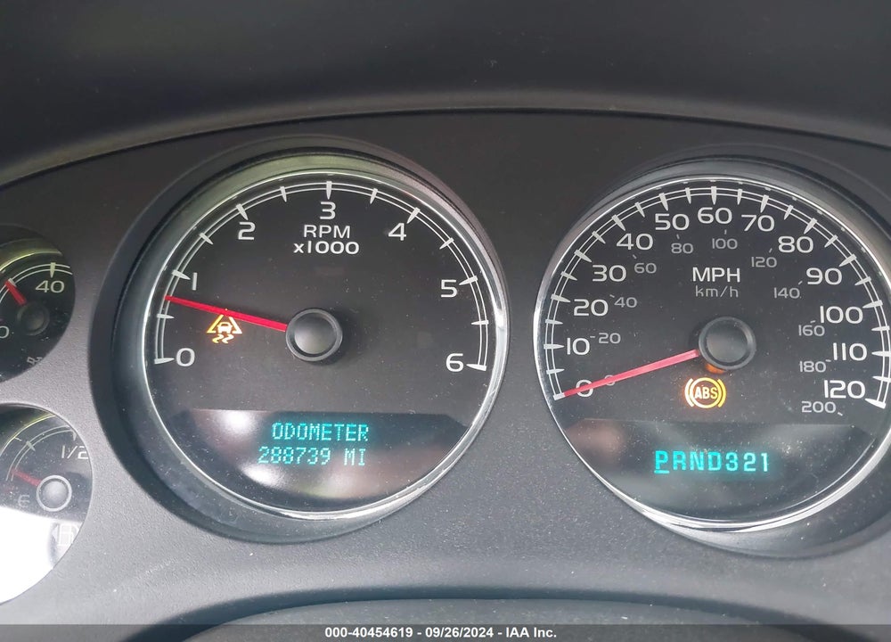 2007 CHEVROLET TAHOE LTZ VIN: 1GNFC13J77R146582