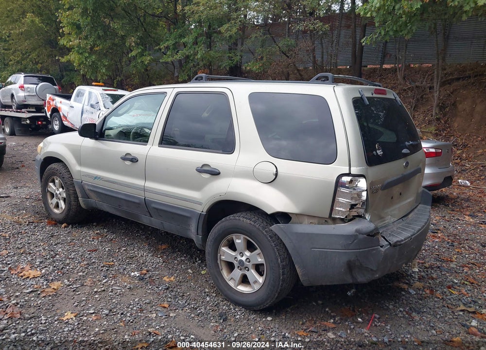 2005 FORD ESCAPE XLT VIN: 1FMYU93145KA05600