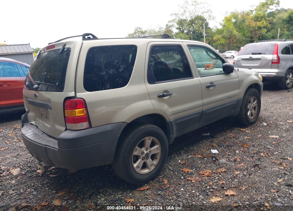 2005 FORD ESCAPE XLT VIN: 1FMYU93145KA05600