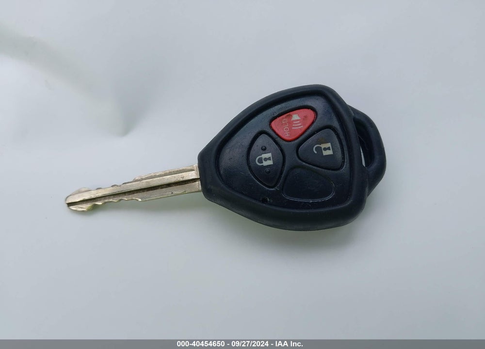 2008 SCION XB VIN: JTLKE50E381050758